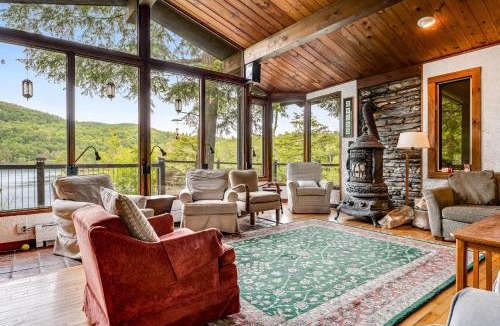 Hubbardton House | Beebe Lake House