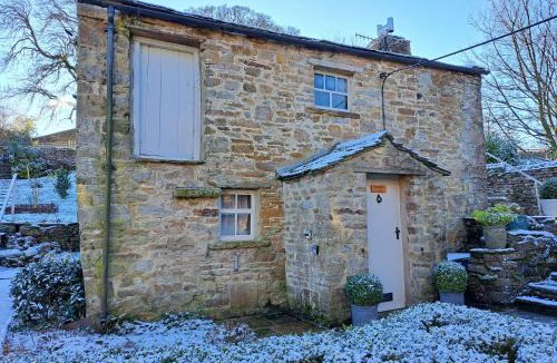 Worton House | Beebole Cottage