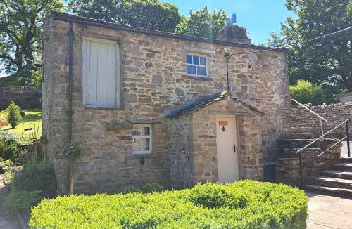 Worton House | Beebole Cottage