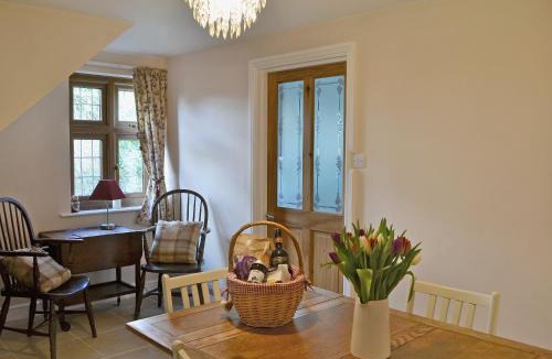 Kirkby on Bain House | Beech Cottage