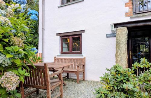 Brazzacott House | Beech Cottage