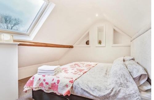 Bircotes Apartment | Beech Farm Barn Annex