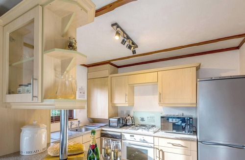 Otterham Apartment | Beech Lodge- Orchard Lodge No 2