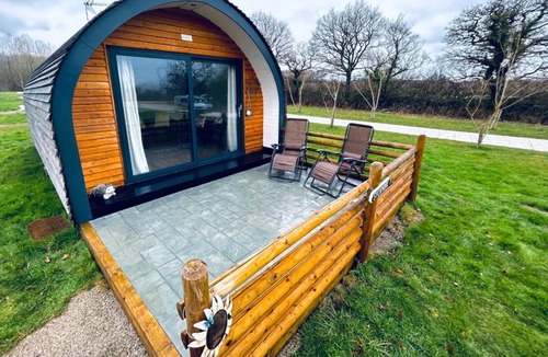 Wrexham Cabin | Beech Pod Cabin in beautiful surroundings Wrexham