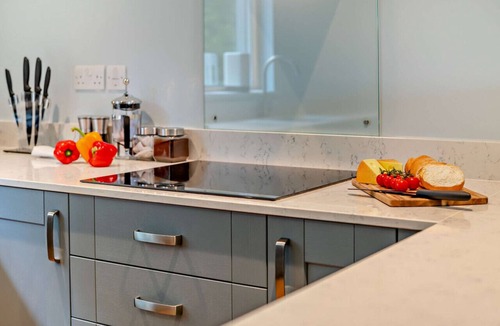 Chapmanslade Apartment | Beech View 2 - Three Bedroom Apartment, Sleeps 6