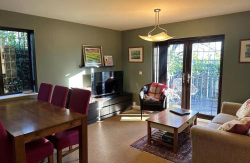 Sheffield House | Beechcroft Corner House