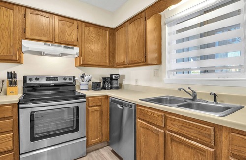 Caswell Beach Condo | Beechouse: Oceanfront Condo with Great Views, Community Pool, Near Golf Course
