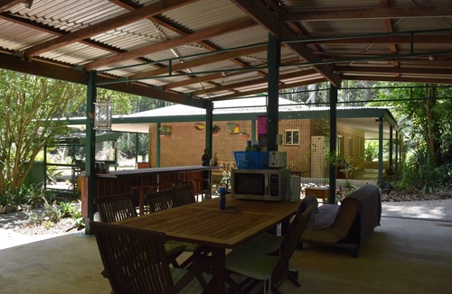 Cootharaba House | Beechs' Brook Rainforest Retreat