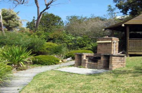 Macmasters Beach House | Beechwood Retreat Swimming Pool