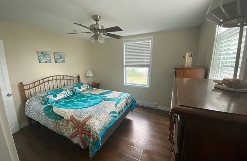 Hampton House | Beehive Bungalow A at Hampton