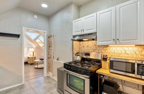 Lower Avenues Apartment | Beehive Bungalow | Central Location