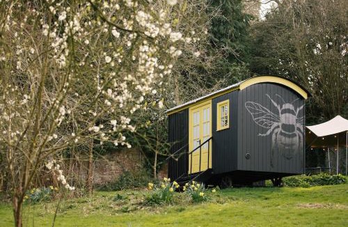 Hawarden House | Beekeeper's Hut - Hawarden Estate