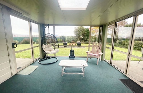 Normanby House | Been2Bs @ Hawera