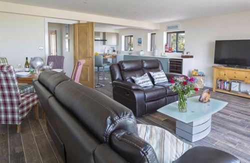 Beesands House | Beesands Vista