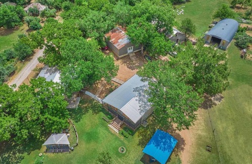 Navasota Other | BeeWeaver Luxury Glamping - In A Meading