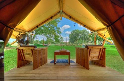Navasota Other | BeeWeaver Luxury Glamping - Idyllic Hive Check