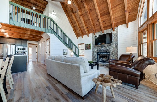 Dahlonega Cabin | Before The Bend River Cabin