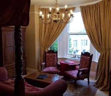 Dorchester House | Beggar's Knap