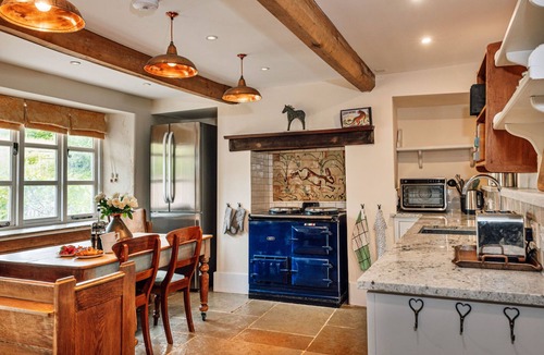 Monmouth House | Beili Glas Cottage by Interhome