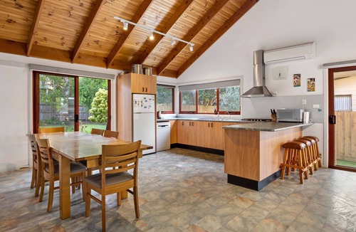 Inverloch House | Beilby Beach Cottage