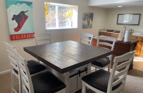 Briargate House | Beit Shalom - Guest suite for 6 with Sauna