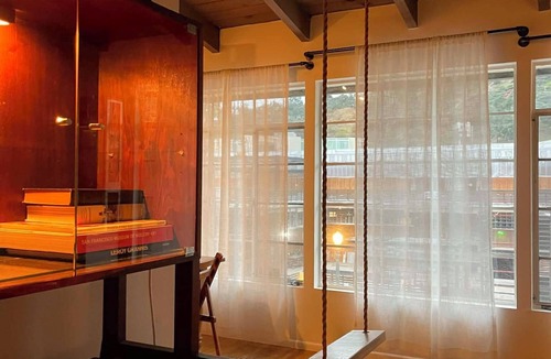 Bel Air Apartment | Bel Air/Brentwood Midcentury 1BR/1BA Apartment Opposite the Getty