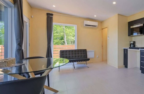La Conception Cabin | Bel Air Tremblant USHUAIA 2 : 1 CHAMBRE, JACUZZI, SAUNA, SUPERBE VUES