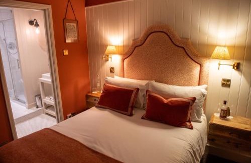 Churt Hotel | Bel And The Dragon-Churt