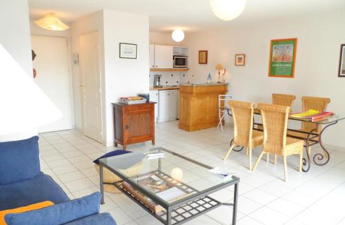 Port Guillaume Apartment | Bel appartement 3 pièces avec balcon, admis animaux, parking, Port Guillaume - FR-1-487-283