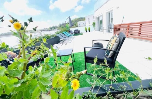 Romainville Apartment | Bel Appartement Avec Terrasse Privée 86m2