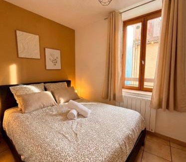 Centre Historique Apartment | Bel Appartement Climatisé avec Terrasse au centre-ville de Narbonne
