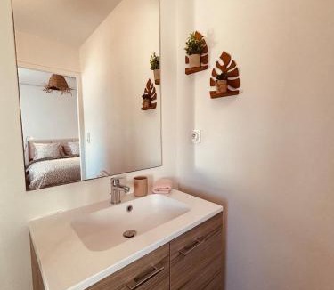 Nieul-sur-Mer Apartment | Bel appartement neuf près du golf