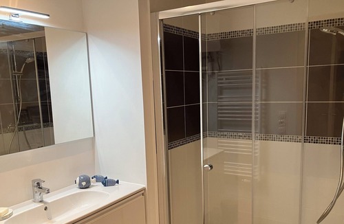 Melesse Apartment | Bel Appartement Neuf Près de Rennes