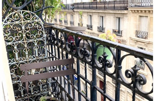 Riquet Stalingrad Apartment | Bel Appartement Paris