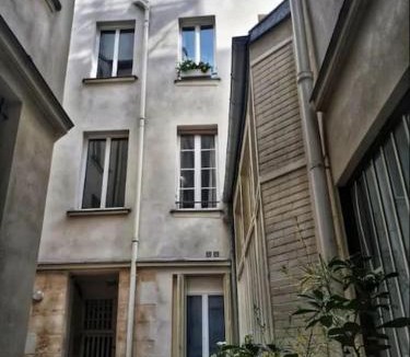 Arts-et-Metiers Apartment | Bel Appartement Parisien, TYPIQUE DU MARAIS