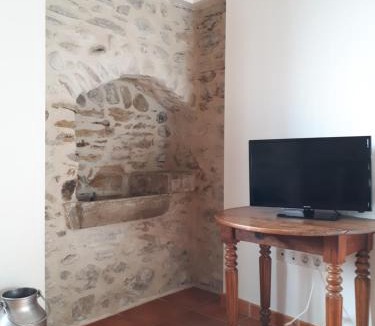 Pouzac Apartment | Bel appartement rénové dans maison bigourdane