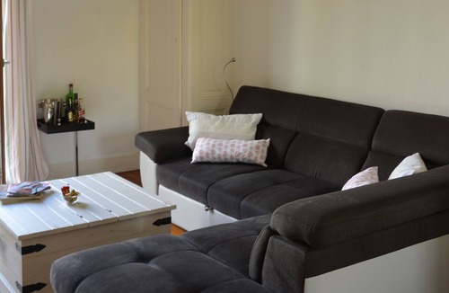 Les Eaux-Vives Apartment | Bel appartement vintage situé au centre de la ville