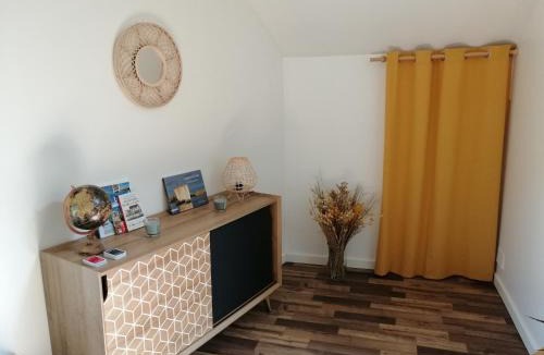 Varennes sur Loire Apartment | Bel appt 3 pièces, à l'étage, jardin privatif, au calme, 10 mn Saumur et CNPE