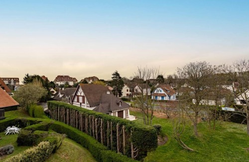 Cabourg Apartment | Bel Cabourg by Interhome