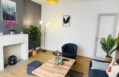 Dernier Sou Apartment | « Bel’ Epoque » proche vieille ville 6 pers, WIFI