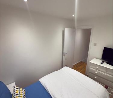 New Cross House | Bel Great