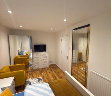 New Cross House | Bel Great