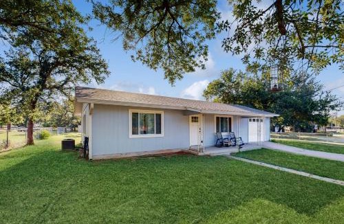 Granite Shoals House | Belaire Boaters Bungalow