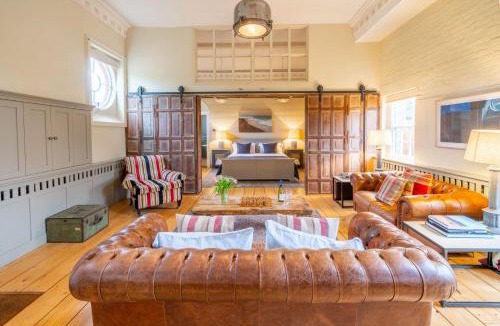 Sudbury House | Belchamp Hall Stables