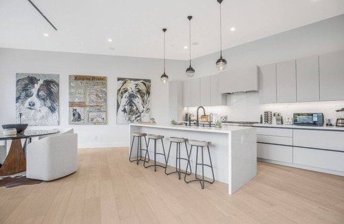 Hollywoodland Villa | Belden Modern Villa - New Hollywood Hills Modern w/Pool & City Views