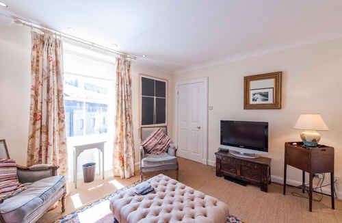 West End Apartment | Belford Mews Apartment