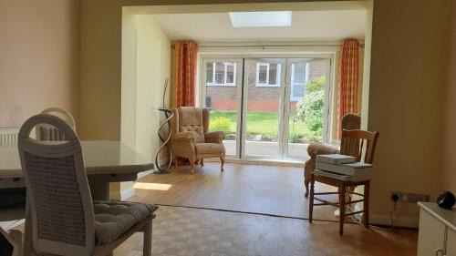 Southgate Apartment | Belgrave Gardens