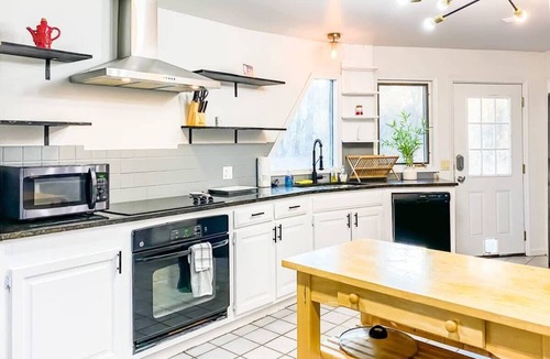 Normal House | Bell Circle Eccentric Geodesic Dome-home