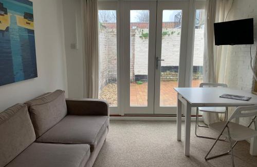 Barton Mills House | Bell Cottage