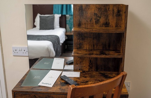 Tewkesbury Hotel | Bell Hotel by Greene King Inns